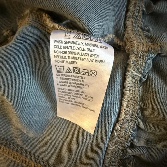 Belle by Kim Gravel Dark Blue Denim Jacket w/freyed hem-EUC - Picture 7 of 11